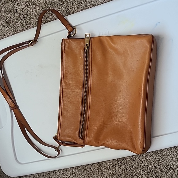 margot Handbags - ▪️Margot New York Sara Crossbody Leather Bag in Cognac